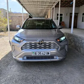 Toyota RAV4 2021