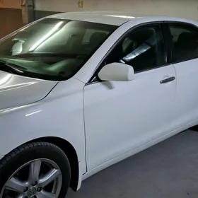 Toyota Camry 2011