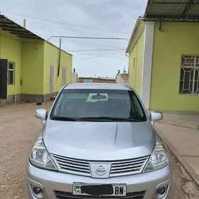 Nissan Versa 2010