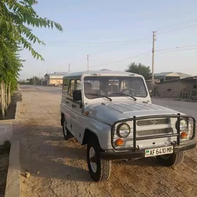 UAZ 469 1999
