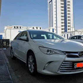 Toyota Camry 2014