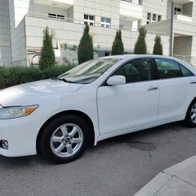 Toyota Camry 2011