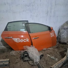 Nissan Sentra gapy