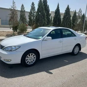 Toyota Camry 2004