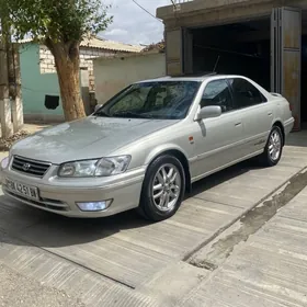 Toyota Camry 2001