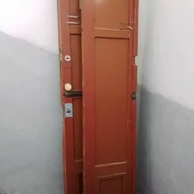 дверь