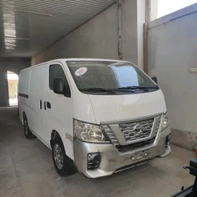 Nissan Urvan 2021