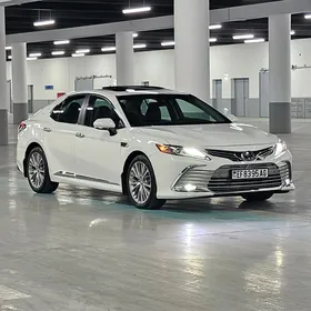 Toyota Camry 2018