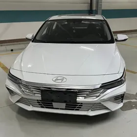 Hyundai Elantra 2024