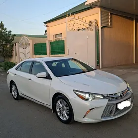 Toyota Camry 2017