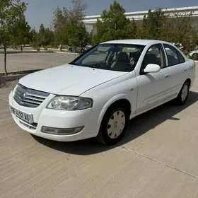 Nissan Sunny 2010