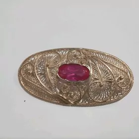 gyzyl tawys broşka