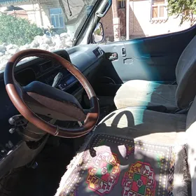 Toyota Hiace 1995