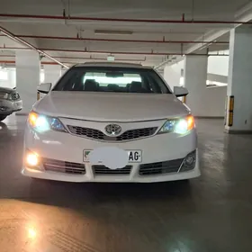 Toyota Camry 2014