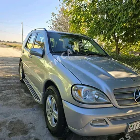 Mercedes-Benz ML350 2005