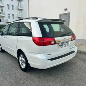 Toyota Sienna 2006