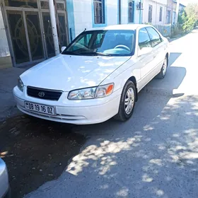 Toyota Camry 2001