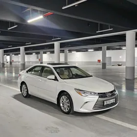 Toyota Camry 2015