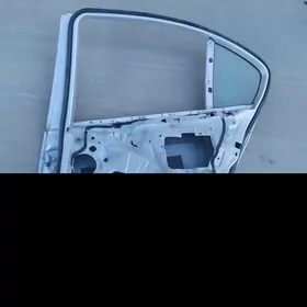 BMW E46 sag tarap yzky gapy