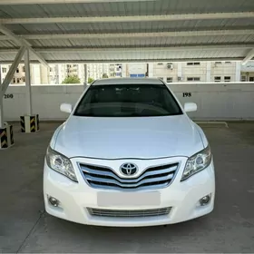 Toyota Camry 2011