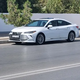 Toyota Avalon 2019
