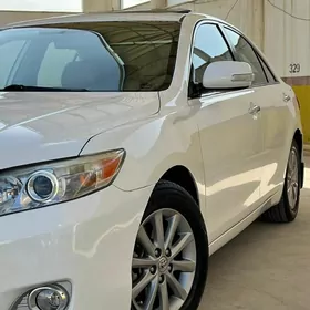 Toyota Camry 2011