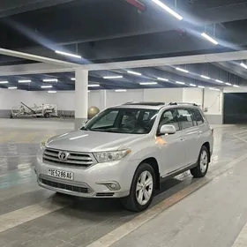 Toyota Highlander 2013