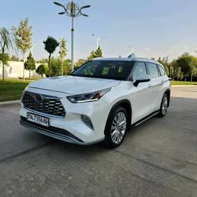 Toyota Highlander 2020