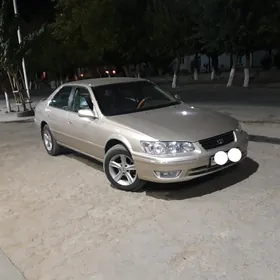 Toyota Camry 2000
