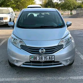 Nissan Versa 2015