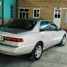 Toyota Camry 1999