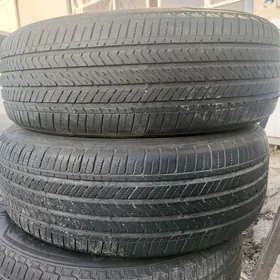 TEKER 235 55 20 BRIDGESTONE
