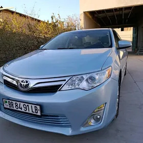 Toyota Camry 2011