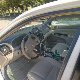 Toyota Camry 2005