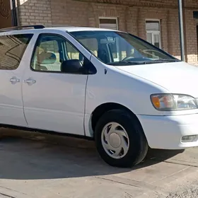 Toyota Sienna 2000