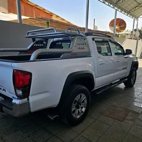 Toyota Tacoma 2021