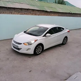 Hyundai Elantra 2011