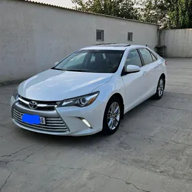 Toyota Camry 2016