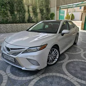 Toyota Camry 2018