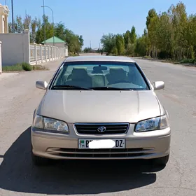 Toyota Camry 2000