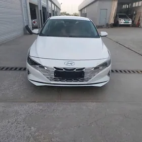 Hyundai Elantra 2021
