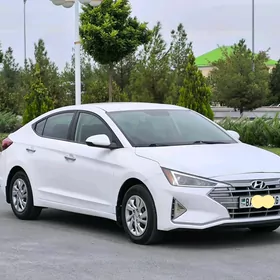 Hyundai Elantra 2019