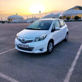 Toyota Yaris 2011