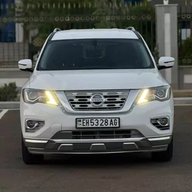 Nissan Pathfinder 2020