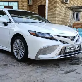Toyota Camry 2023