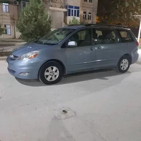 Toyota Sienna 2009