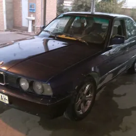 BMW 525 1990