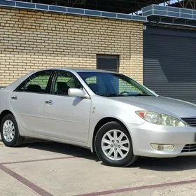 Toyota Camry 2005