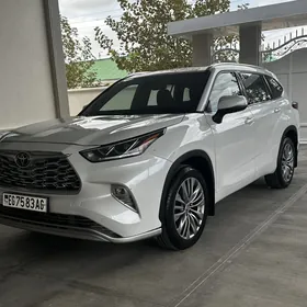 Toyota Highlander 2020