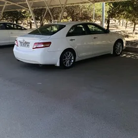 Toyota Camry 2010